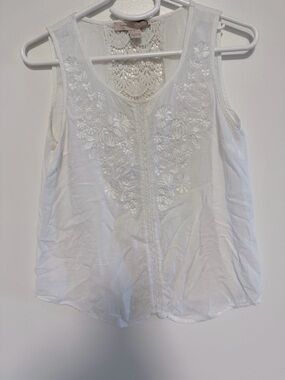 Forever 21 White Embroidered Lace-Back Sleeveless Tank